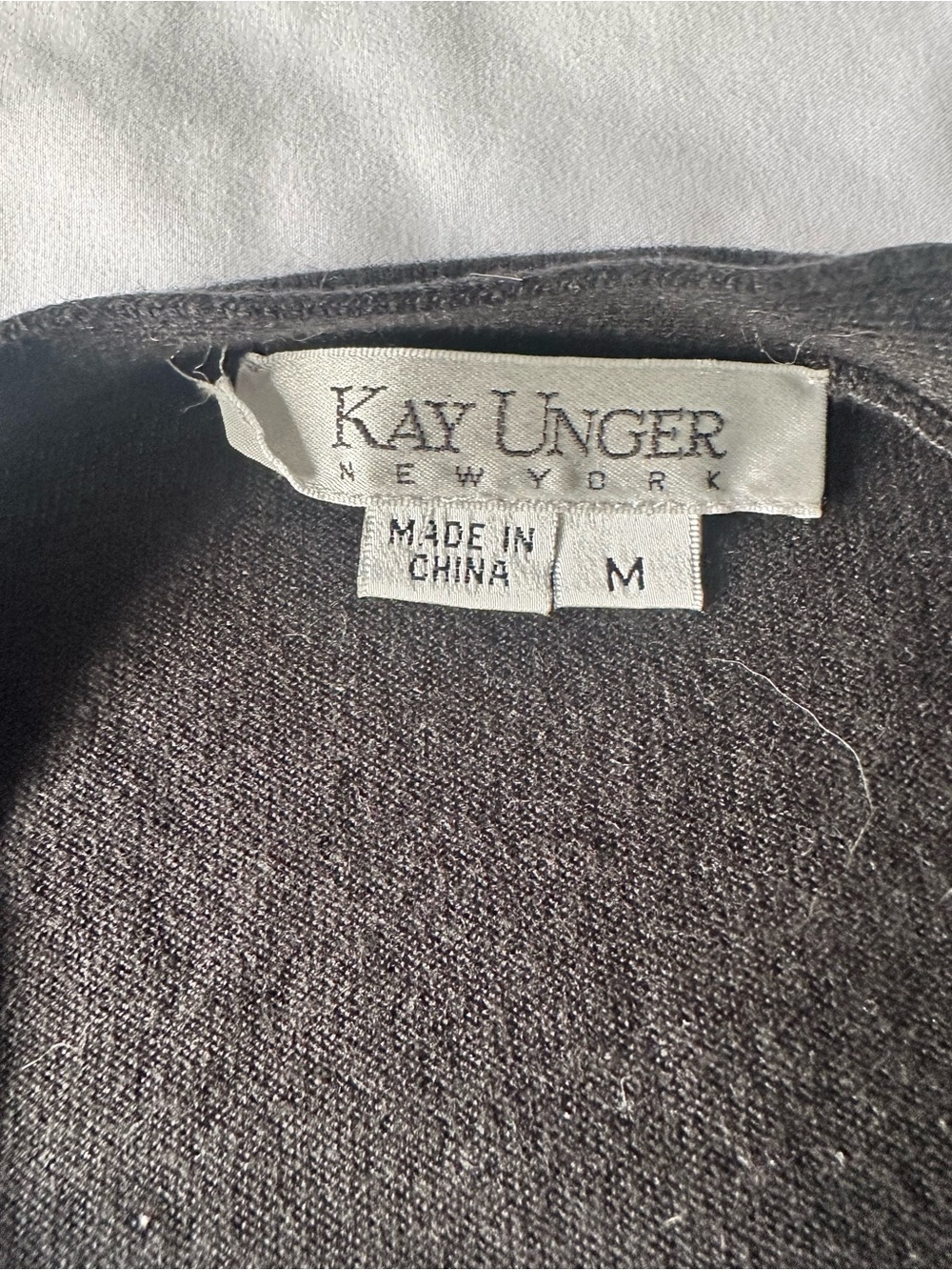 Vintage Kay Unger Silk Cashmere Blend Button Up Black Cardigan Pearls Size M - Picture 6 of 7